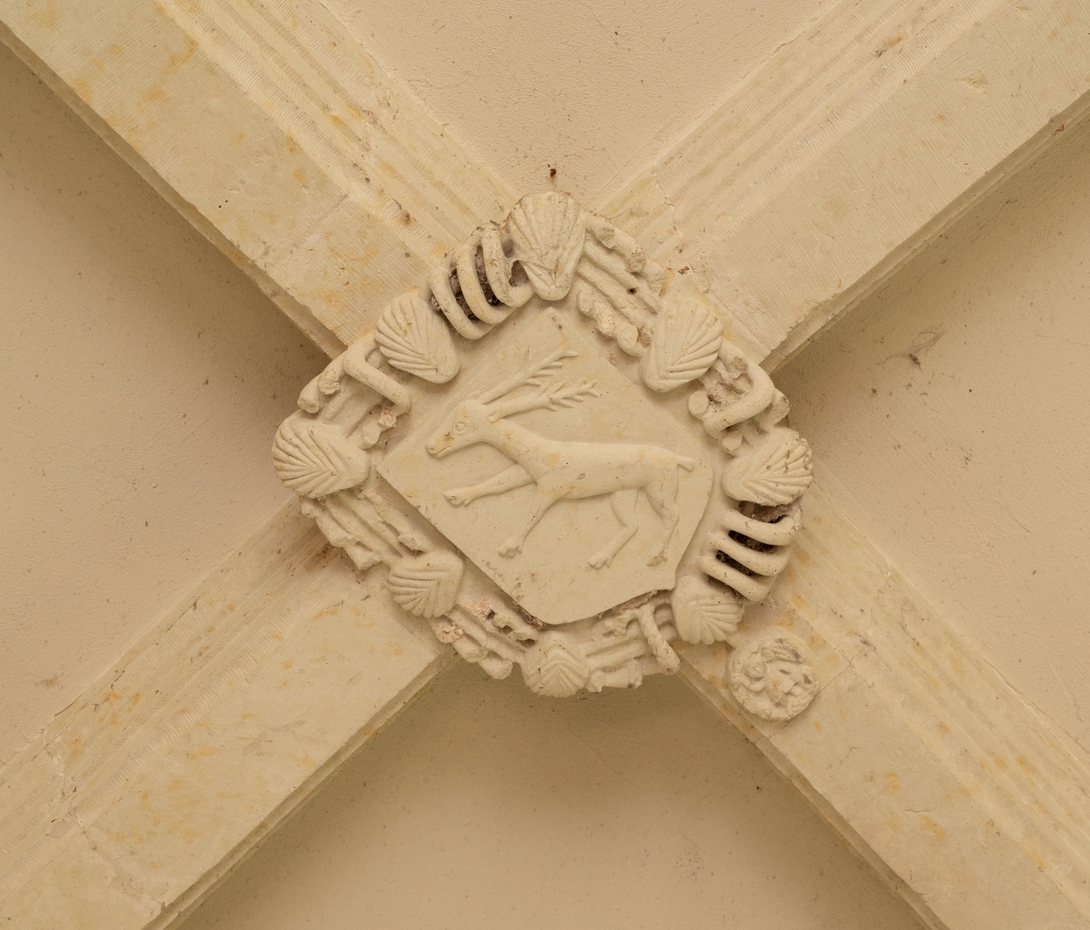 Château des Arcis - Le donjon - Armes des Cervons