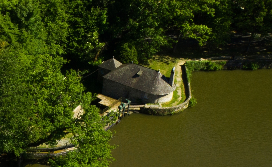 Fontaine Daniel - Le Moulin - Vue aérienne du moulin