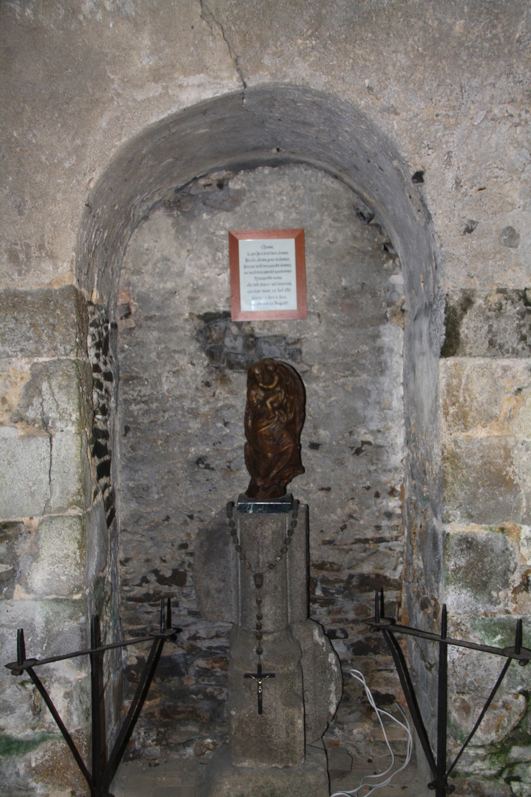 Abbaye de Clairmont - La Sacristie - Porte abbatiale murée
