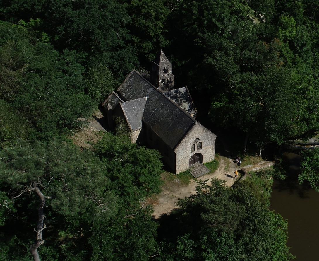 Fontaine Daniel - Vue aérienne de la chapelle