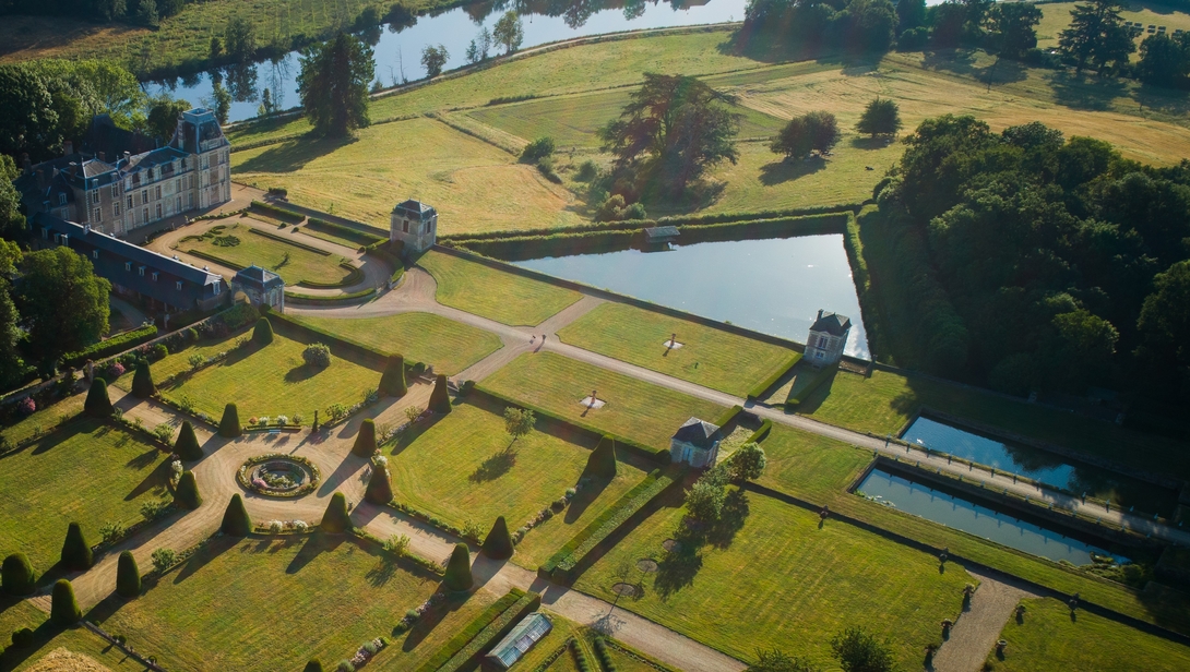 Château de la Rongère - L’étang, ou bassin triangulaire